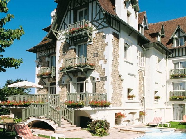 hotel_augeval1.jpg